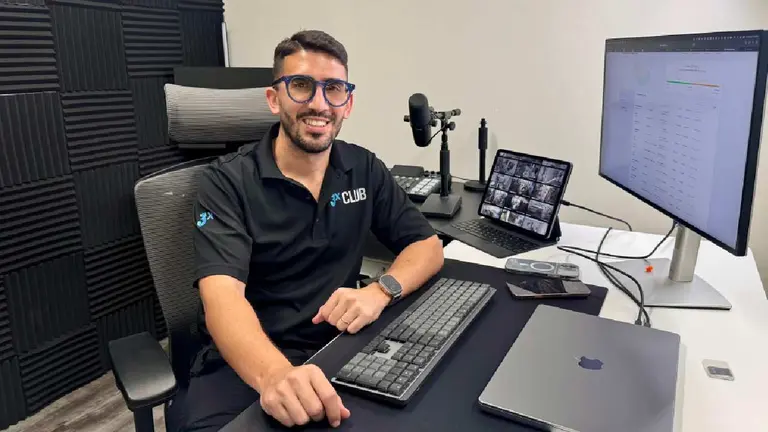 Empezó con ahorros y plata que le dio un amigo y hoy vende más de u$s3 M en Amazon y TikTok Shop