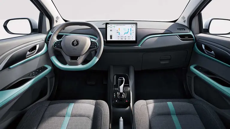 Guerra por los concesionarios: marcas de autos chinos avanzan con grandes redes en zonas estratégicas