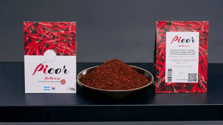 Nació en Seúl, desembarcó en Buenos Aires y floreció en Salta: Una Canción Coreana creó el primer ají molido coreano nacional