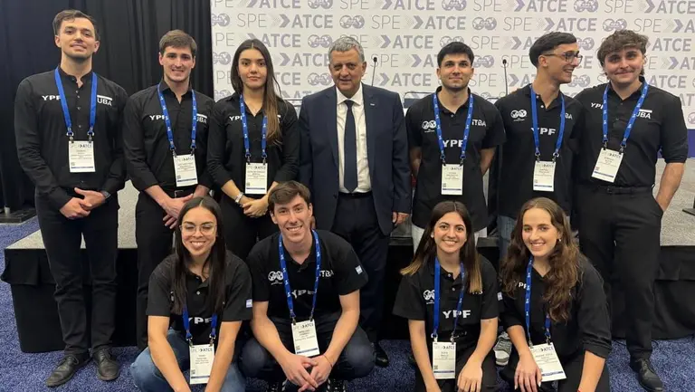 Equipo YPF-UBA en el PetroBowl
