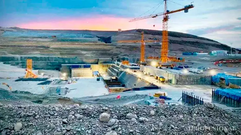 Techint podría cerrar una planta industrial si pierde una licitación contra China