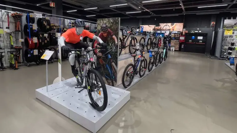 Decathlon ofrece 6 cuotas sin interés por la apertura de su primera tienda en Argentina: con qué tarjeta de crédito