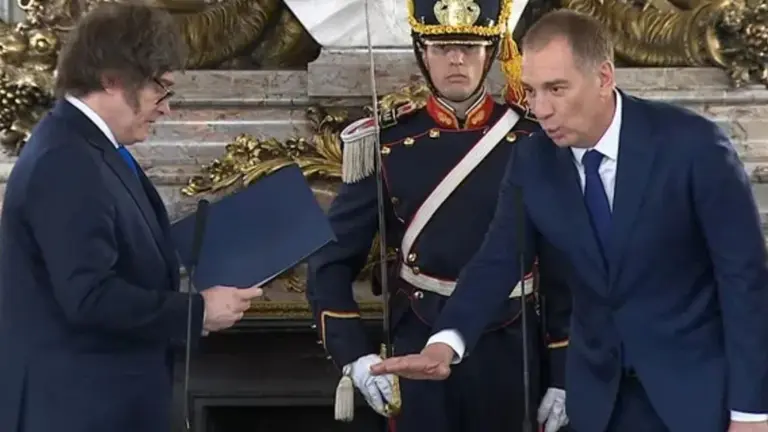 Santilli juró como ministro del Interior y ya tiene agenda definida: cuáles serán sus primeros pasos