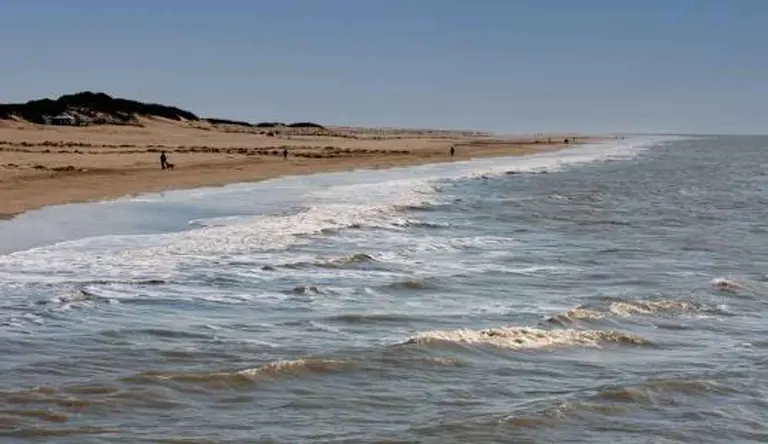 La playa cerca de Buenos Aires para el último finde XL del año sin viajes largos ni complicaciones