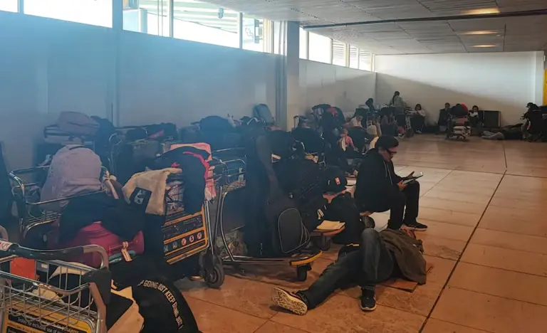 Pasajeros varados en Barajas