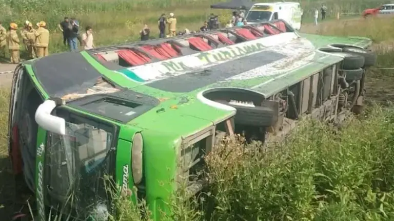 Tragedia en la ruta 2: el chofer quedó imputado y el fiscal cree que pudo "quedarse dormido"