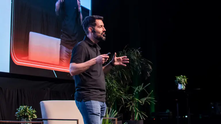 Es rosarino y creó una app que organiza todas las promociones y beneficios que ofrecen los shoppings