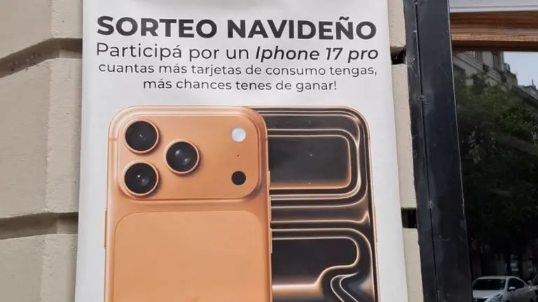 Bar sortea un iphone 17 por navidad