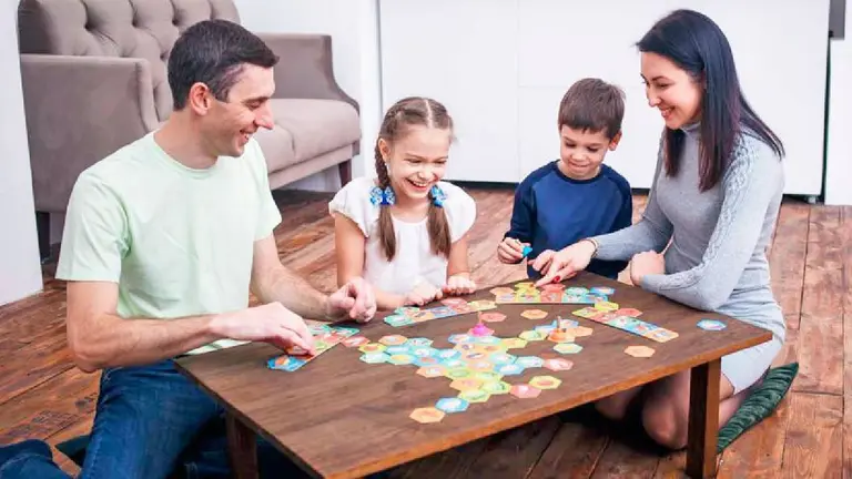 They chose the best Argentinian board game and it costs less than $25,000