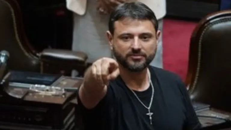 VIDEO | Los polémicos gestos de Grabois a Milei y los legisladores libertarios tras jurar en Diputados