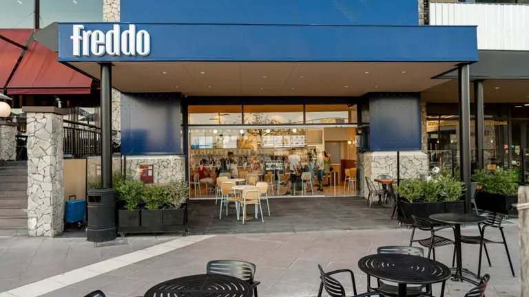 El giro de Freddo:  recompran 16 locales, remodelan la cadena y buscan nuevos franquiciados para 2026