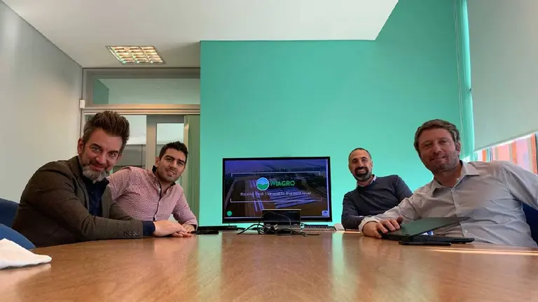 Una idea muy rentable: pusieron nanosensores en bolsas donde se guarda soja y crearon un negocio inédito