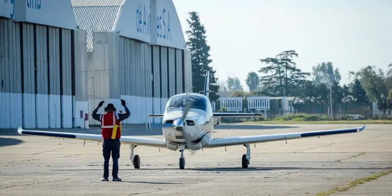 fadea fábrica de aviones córdoba