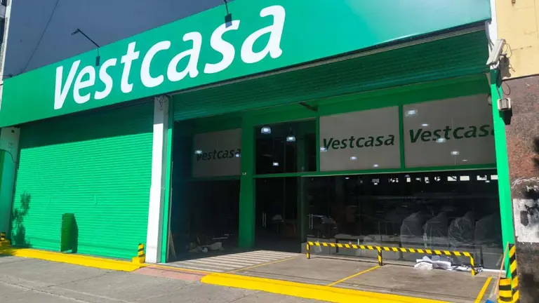 El outlet brasileño famoso por sus productos baratos para la casa abre nueva sucursal en Buenos Aires