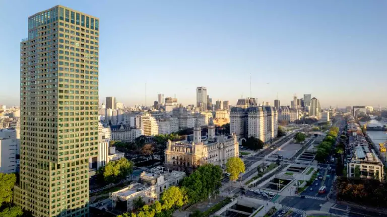 Solo quedan 9: cuánto cuestan los departamentos en el edificio que inauguró Costantini