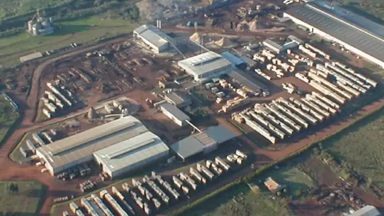 Empresa vinculada a Celulosa Argentina se presentó en concurso de acreedores: busca inversor para retomar operaciones