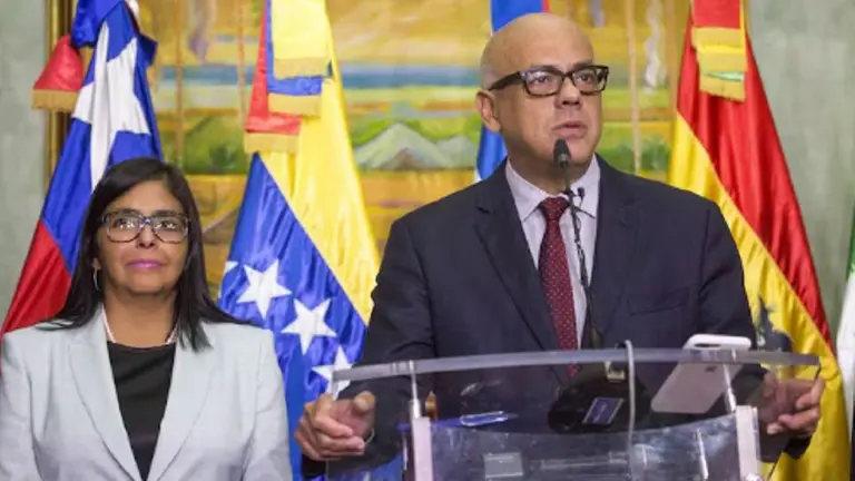 El Parlamento de Venezuela reeligió como presidente de la Asamblea a Jorge Rodríguez, el hermano de Delcy
