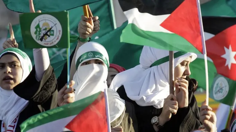 El Gobierno declaró como terrorista a la organización islámica "Hermandad Musulmana"