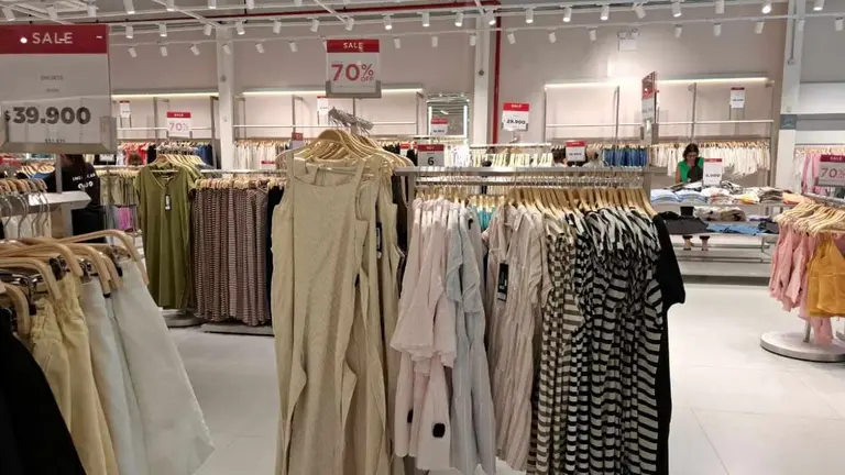 Indian liquida ropa con hasta 70% de descuento