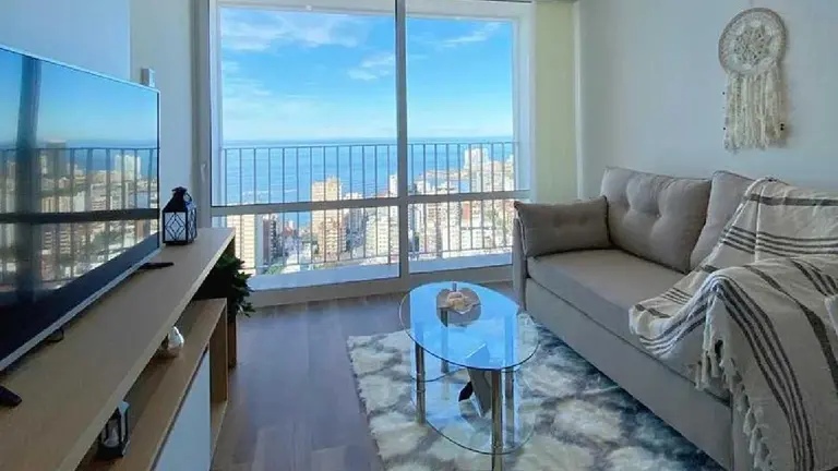 Una vista del interior de un departamento en Mar del Plata