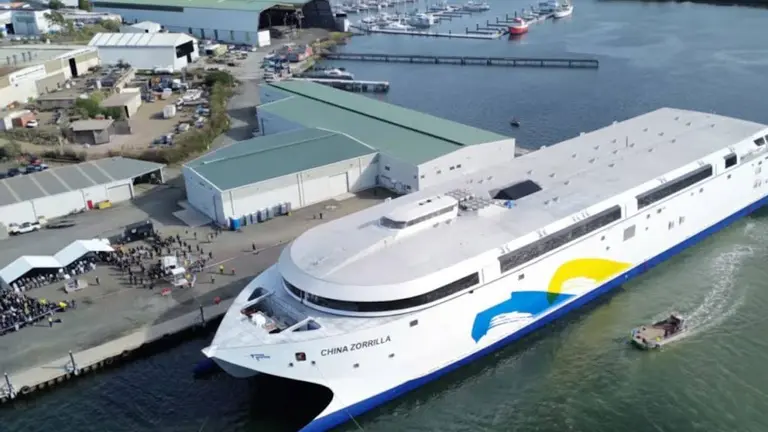 Comienzan las pruebas del China Zorrilla, el primer buque 100% eléctrico que unirá Argentina y Uruguay