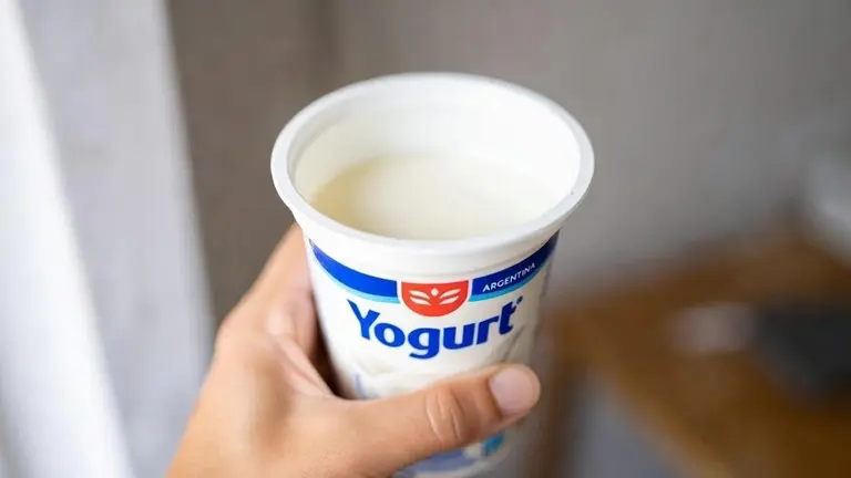 Emblemática marca de leche cesó operaciones y hay denuncias de presunto vaciamiento y desvío de productos