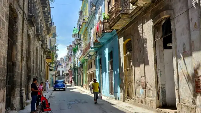 El Gobierno argentino recomienda no viajar a Cuba: "Evitar o posponer visitas turísticas a la isla"