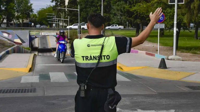 Cambió el sentido de colectoras de una de las principales rutas del país: aplicarán multas