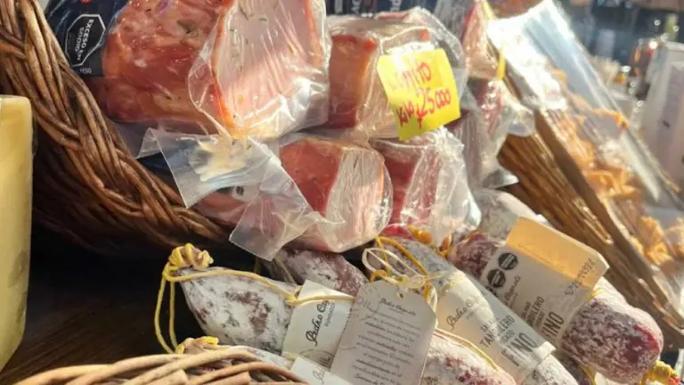 Alternativa para el finde largo en Buenos Aires: dónde es la Feria GustAR y qué habrá