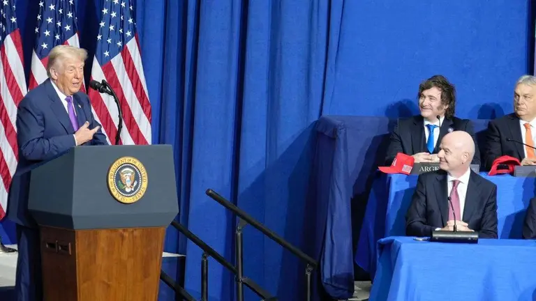 Milei participó del Consejo de la Paz de Trump y ofreció enviar los Cascos Blancos a Gaza