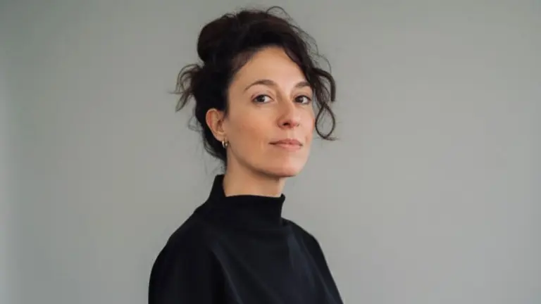 Cobrar menos para cambiar más: la apuesta de una consultora contra la brecha de género