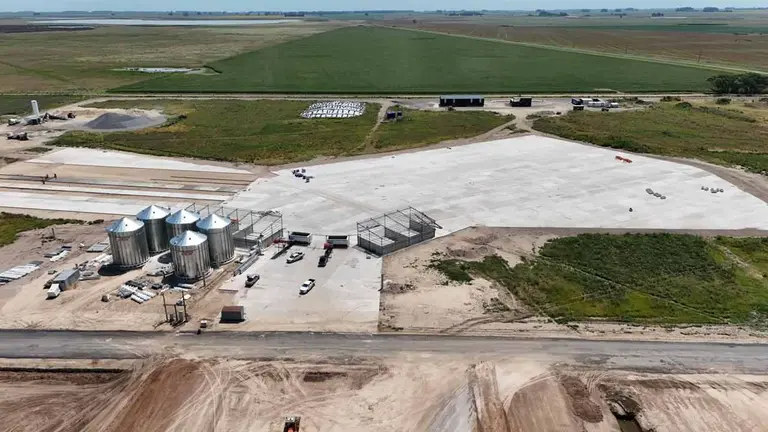 Ganadería nacional: comenzó a operar un feedlot que será uno de los más grandes y tecnificados del país
