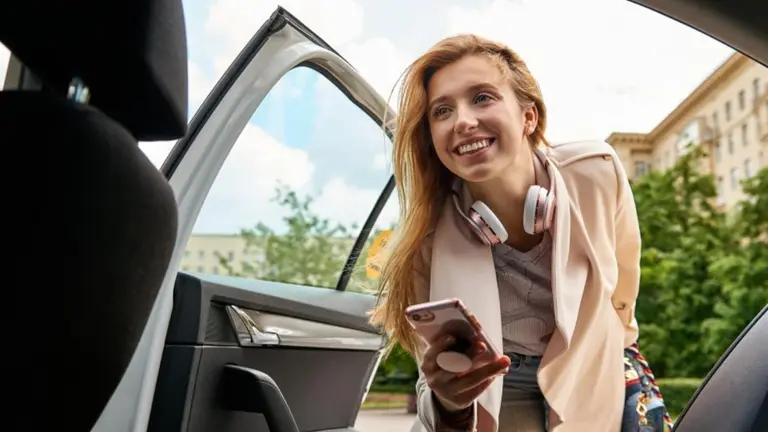 Uber venderá viajes al precio del pasaje de subte: cómo pedir un auto por $1.300