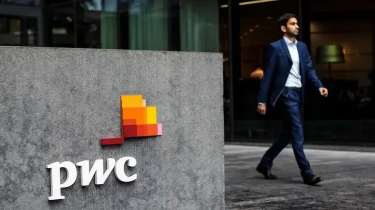 Denuncian despidos masivos en PwC Argentina: los posibles factores detrás del recorte