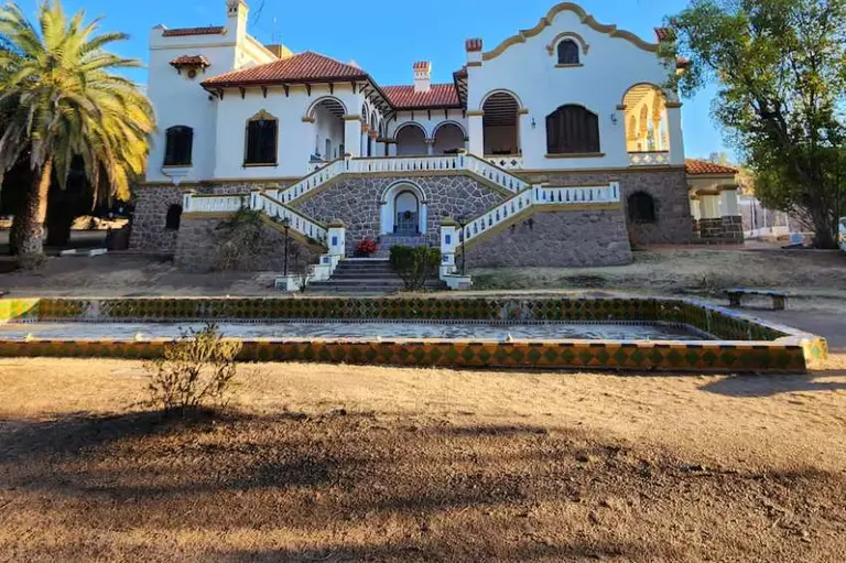 El castillo europeo escondido en Córdoba que sorprende a sus visitantes