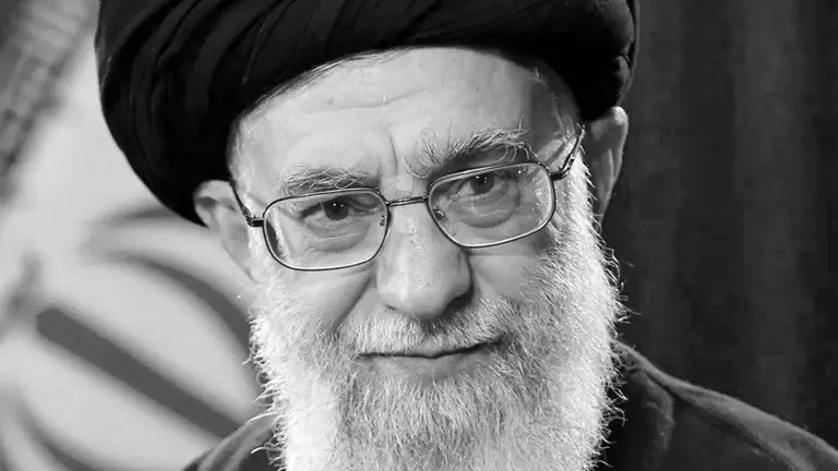 Trump confirmó que el líder de Irán, Ali Khamenei, murió en el ataque de esta mañana