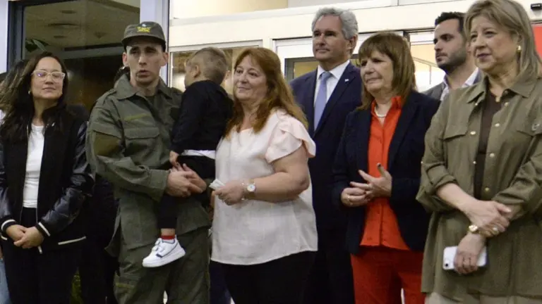 VIDEO | Nahuel Gallo llegó a Argentina desde Venezuela tras su liberación y se reencontró con su familia