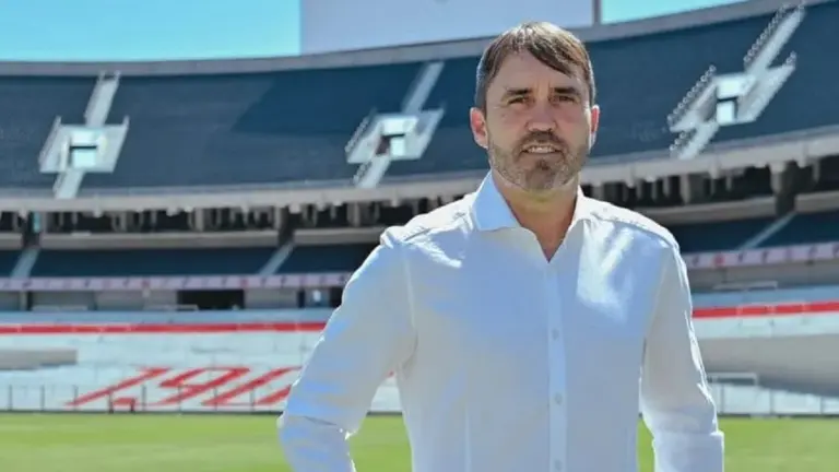 VIDEO | El Chacho Coudet fue presentado como DT de River: "Ahora simplemente hay que empezar a trabajar"
