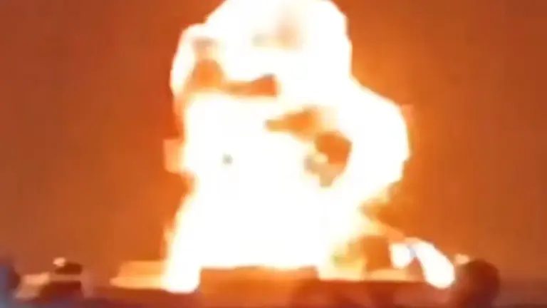 Guerra en Medio Oriente dispara el petróleo por las nubes y hunde las bolsas globales tras ataque iraní