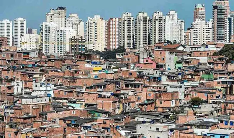 Desigualdad en Argentina mejora levemente, pero el 10% más rico gana 13 veces más que el 10% más pobre