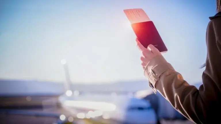 Chau sellos: cambió para siempre la forma en que turistas argentinos entran a Europa