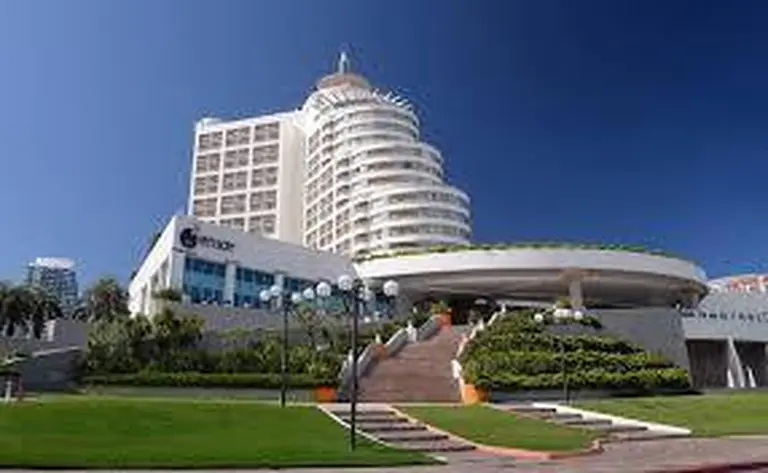 Cambio en la puja: qué grupo brasileño se perfila como el principal comprador del casino de Punta del Este