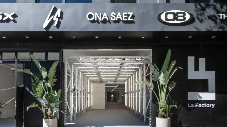 "Cerramos": famosa marca de ropa sale al rescate de Pymes textiles en crisis terminal para que liquiden su stock