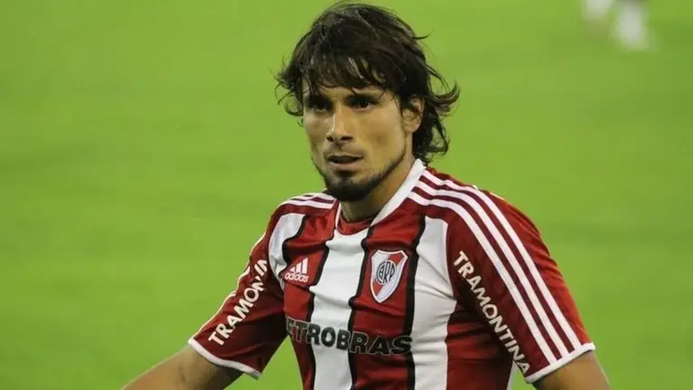 Lejos del fútbol, los desconocidos negocios que maneja Luciano Vella