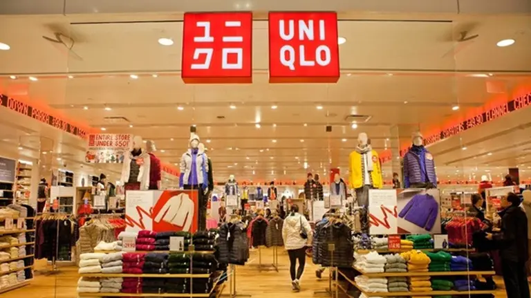 Uniqlo desembarca en Argentina con remeras y camperas y se suma al regreso de marcas internacionales