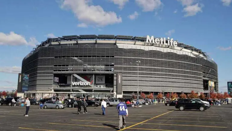 Polémica Mundial: precio imposible por viajar 15 minutos en tren a la final y más partidos