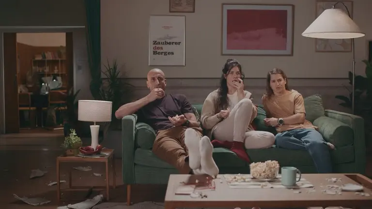 Ginóbili y Pareto vuelven a la pantalla con una misión: que los argentinos recuperen la calma perdida