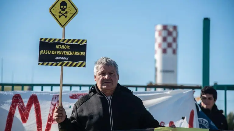 Qué pasó en la planta de Atanor: químicos en el aire, vecinos afectados y un escándalo ambiental que crece