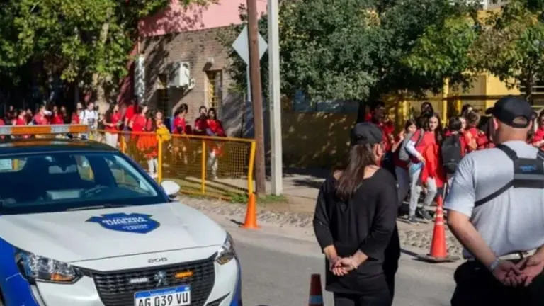 Resolución anti-amenazas: contundente decisión de esta provincia por operativos en escuelas