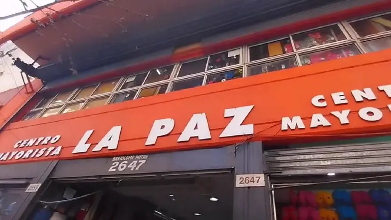 Adiós a un clásico de Once: cierra una emblemática galería y revelan qué podría abrir en su lugar